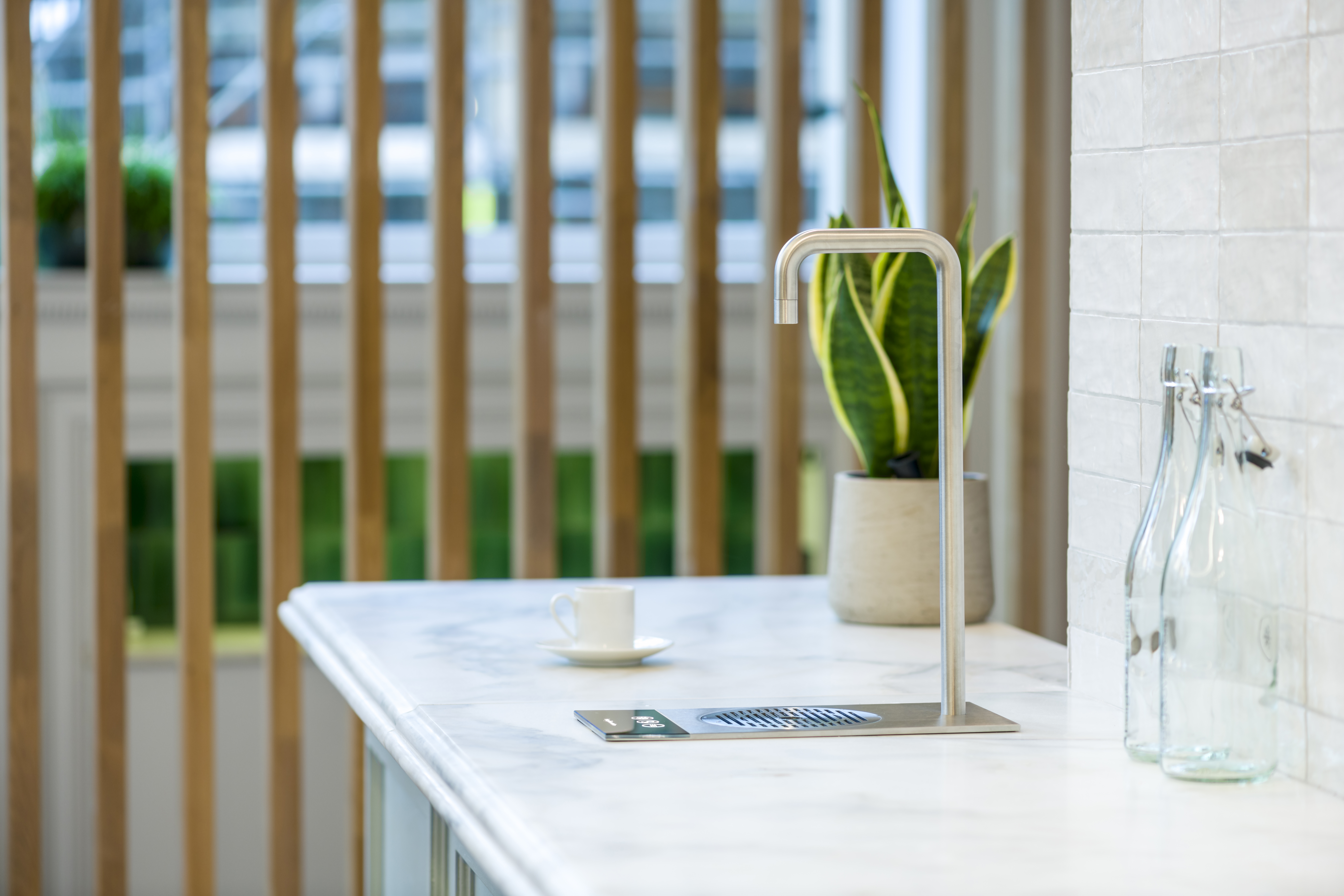 Keeping Cool in the Heat: Smart Refreshment Solutions for Busy Teams